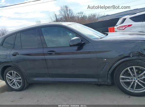 5UXTR9C57KLD92797 2019 BMW X3 Серый Вид задней части салона
