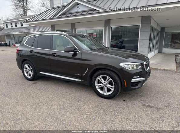 5UXTR9C59JLC75432 2018 BMW X3 Зеленый Передняя правая четверть