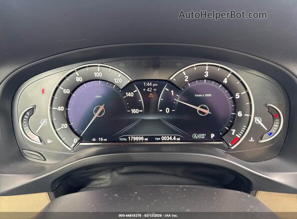 5UXTR9C59JLC75432 2018 BMW X3 Зеленый Вид задних сидений
