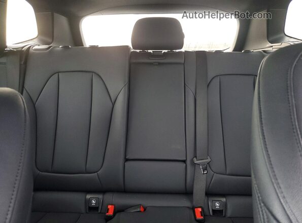 5UXTR9C59KLE14251 2019 BMW X3 Серебряный Вид задних сидений