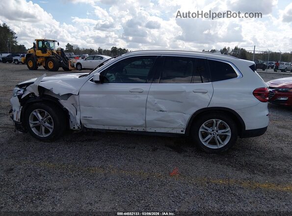 5UXTR9C5XJLD59744 2018 BMW X3 Белый Панорамный вид салона 360°