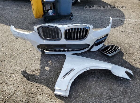5UXTS3C5XK0Z06187 2019 BMW X3 Белый Вид наклейки с VIN-кодом