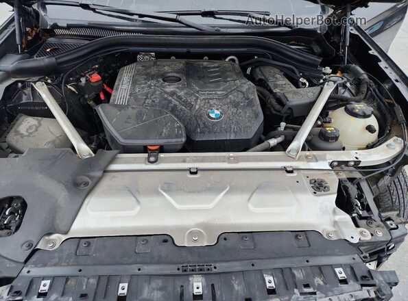 5UXTY3C02L9D23759 2020 BMW X3 Черный Вид задней части салона