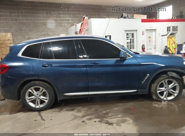 5UXTY5C03L9B47090 2020 BMW X3 Синий Вид задней части салона