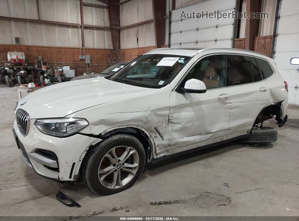 5UXTY5C04M9F68642 2021 BMW X3 Белый Передняя левая четверть