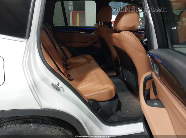 5UXTY5C04M9F68642 2021 BMW X3 Белый Вид наклейки с VIN-кодом
