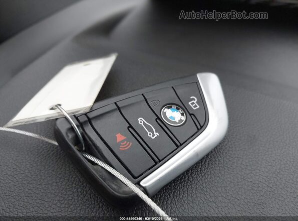 5UXTY5C09LLE58123 2020 BMW X3 Черный Вид панели приборов