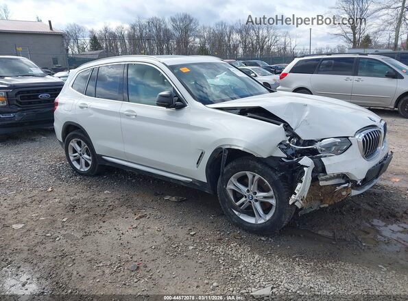 5UXTY5C09M9F95982 2021 BMW X3 Белый Передняя правая четверть
