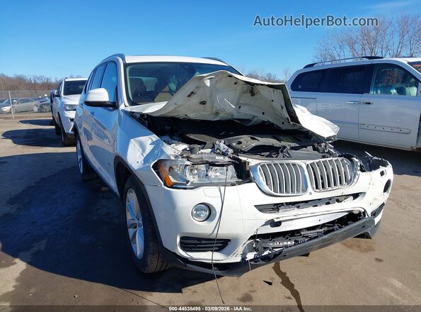 5UXWX9C32H0T16199 2017 BMW X3 White Przód prawy
