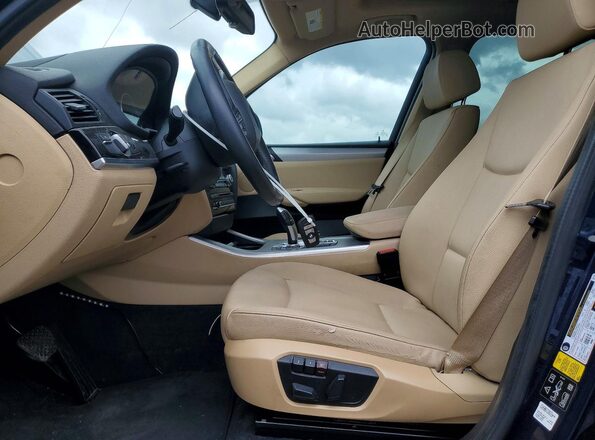 5UXWX9C53G0D74986 2016 BMW X3 Синий Вид салона спереди