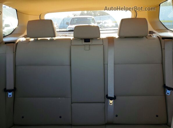 5UXWX9C55G0D76223 2016 BMW X3 Золотой Вид задних сидений