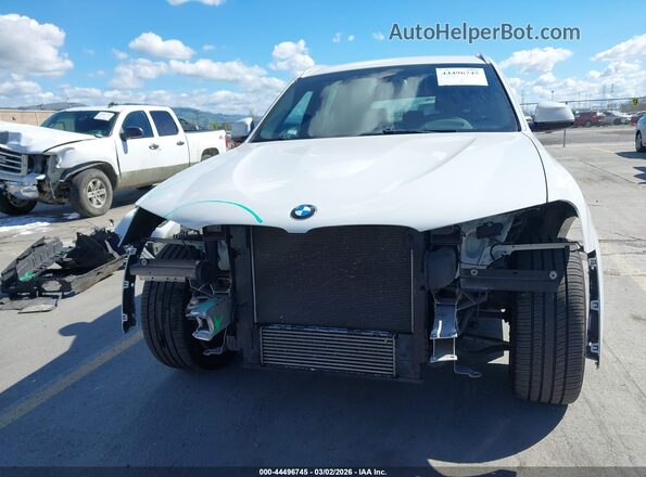 5UXWX9C56G0D81592 2016 BMW X3 Белый Вид спереди