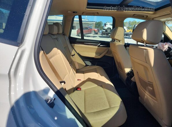 5UXWX9C57G0D77678 2016 BMW X3 Белый Вид задних сидений