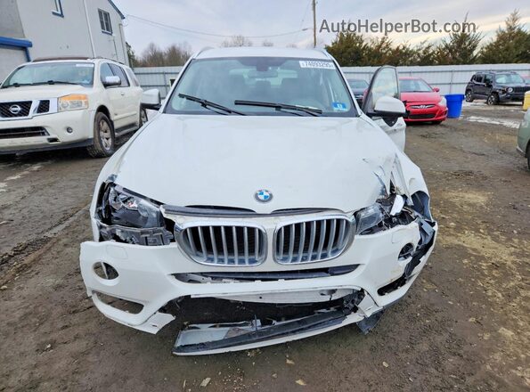 5UXWX9C57H0T06575 2017 BMW X3 Белый Вид спереди