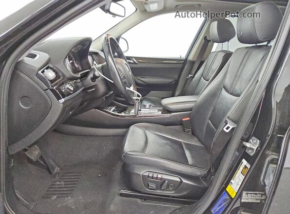 5UXWZ7C58G0R32441 2016 BMW X3 Black Vista interior delantera