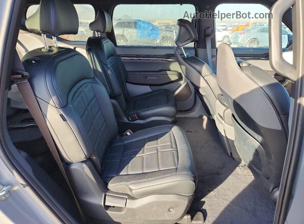 5XYADFS54TG016849 2026 KIA EV9 Серый Вид задней части салона