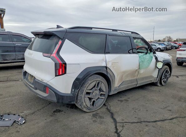 5XYAEFS52TG007600 2026 KIA EV9 Белый Задняя правая четверть