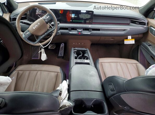 5XYAEFS52TG007600 2026 KIA EV9 Белый Вид панели приборов