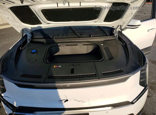 5XYAFFS59SG002437 2025 KIA EV9 Белый Вид подкапотного пространства
