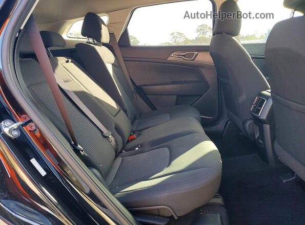 5XYK23DFXTG330052 2026 KIA SPORTAGE Black Rear interior view