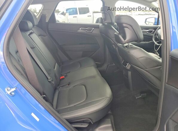 5XYK33DF2TG397936 2026 KIA SPORTAGE Blue Rear seats view