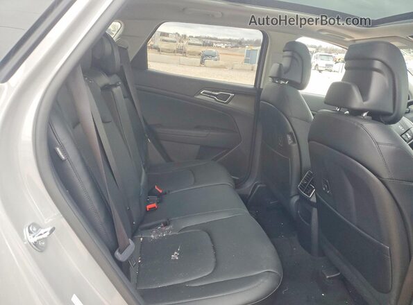5XYK33DF4TG335230 2026 KIA SPORTAGE Серый Вид задней части салона