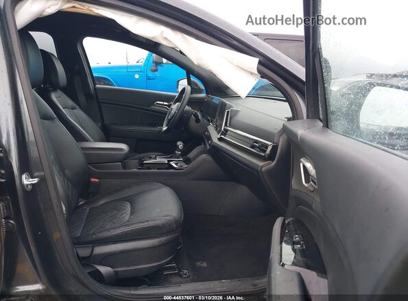 5XYK6CDF3RG191833 2024 KIA SPORTAGE Gray Widok wnętrza z przodu