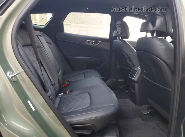 5XYK6CDF4SG234355 2025 KIA SPORTAGE Зеленый Вид задней части салона