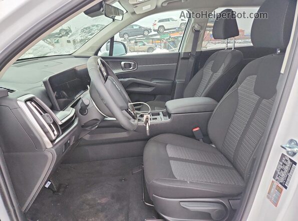 5XYRG4JC1TG410145 2026 KIA SORENTO White Widok wnętrza z przodu
