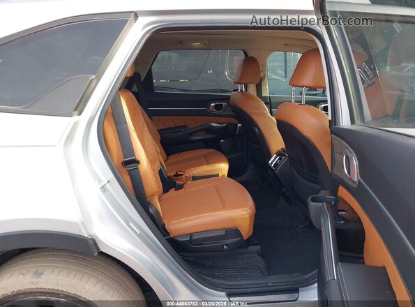 5XYRKDLF3MG040663 2021 KIA SORENTO Silver Widok naklejki z numerem VIN