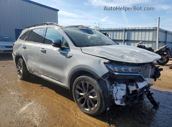 5XYRKDLF5NG111413 2022 KIA SORENTO Silver Front right