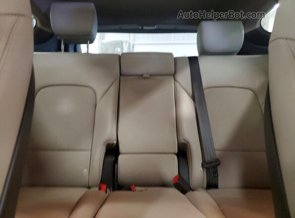 5XYZUDLB8JG513248 2018 HYUNDAI SANTA Белый Вид задних сидений