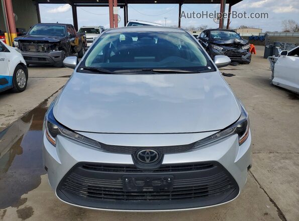 5YFB4MDEXSP306724 2025 TOYOTA LL Серебряный Вид спереди
