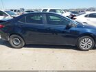 2018 Toyota Corolla Le Синий vin: 5YFBURHE4JP778522