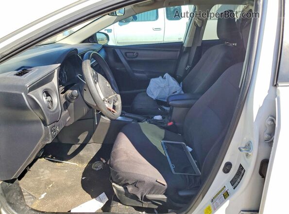 5YFBURHEXHP700191 2017 TOYOTA LL White Front interior view