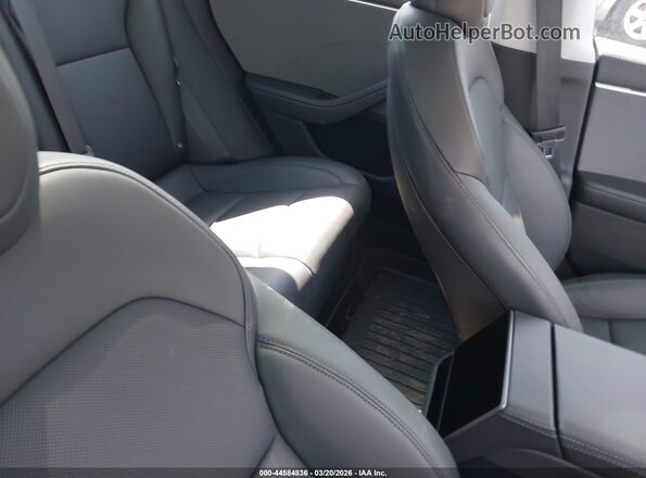 5YJ3E1EA7RF722862 2024 TESLA MODEL 3 Серый Вид задних сидений