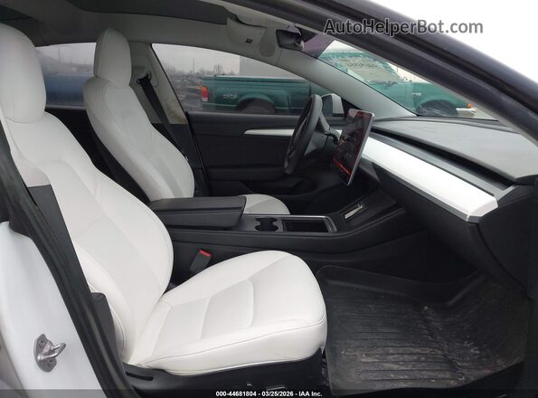 5YJ3E1EA8MF063795 2021 TESLA MODEL 3 Белый Вид салона спереди