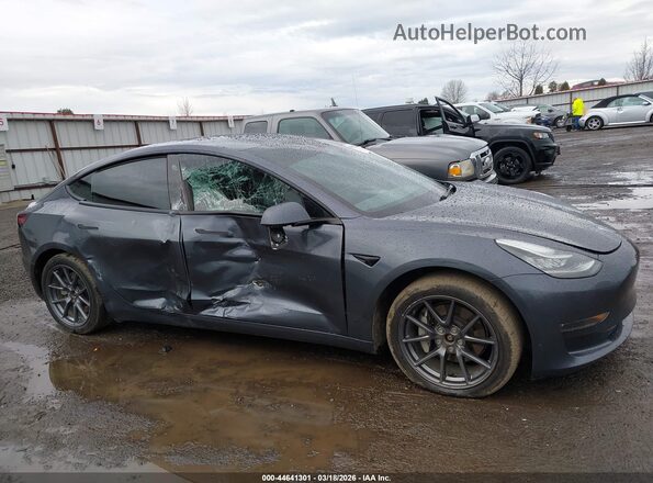 5YJ3E1EB0NF242942 2022 TESLA MODEL 3 Серый Вид задней части салона