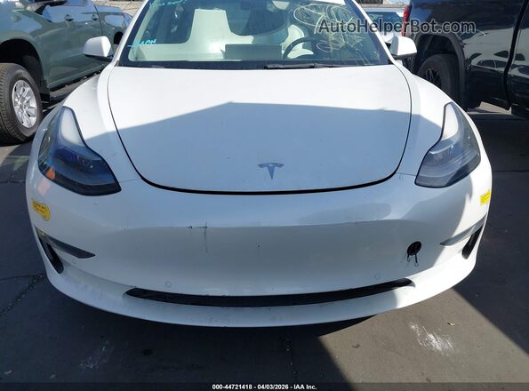 5YJ3E1EB3NF180372 2022 TESLA MODEL 3 Белый Вид задней части салона