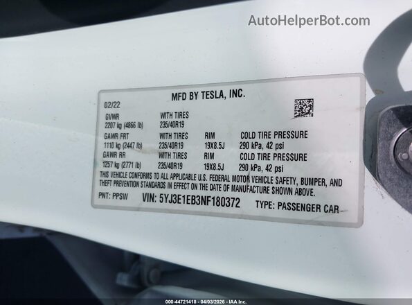 5YJ3E1EB3NF180372 2022 TESLA MODEL 3 Белый Вид подкапотного пространства