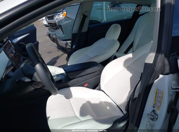 5YJ3E1EB3NF180372 2022 TESLA MODEL 3 Белый 
