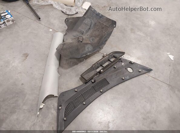 5YJ3E1EB4KF453086 2019 TESLA MODEL 3 Silver Սարքավորումների վահանակի տեսք