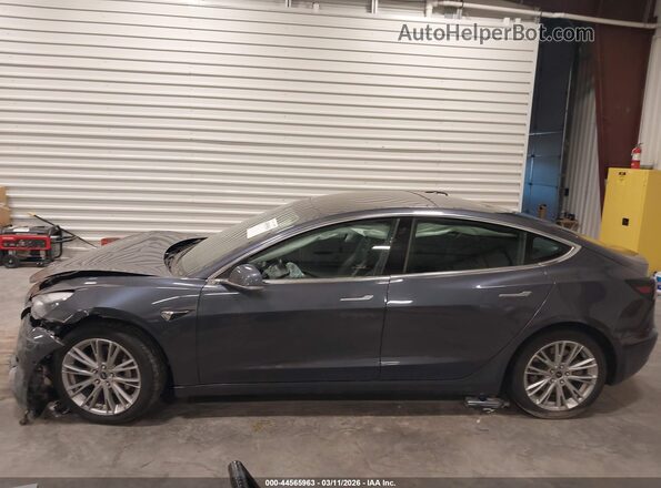 5YJ3E1EB4KF453086 2019 TESLA MODEL 3 Silver 