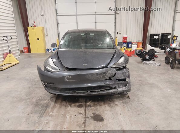 5YJ3E1EB4KF453086 2019 TESLA MODEL 3 Silver Սալոնի հետևի տեսք