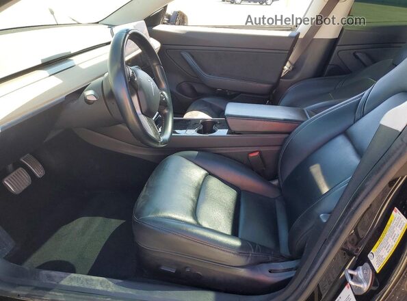 5YJ3E1EB5JF070689 2018 TESLA MODEL Silver Vista interior delantera