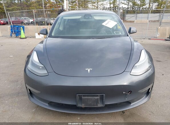 5YJ3E1EB7NF253629 2022 TESLA MODEL 3 Серый Вид панели приборов