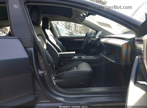 5YJ3E1EB7NF253629 2022 TESLA MODEL 3 Серый Вид салона спереди