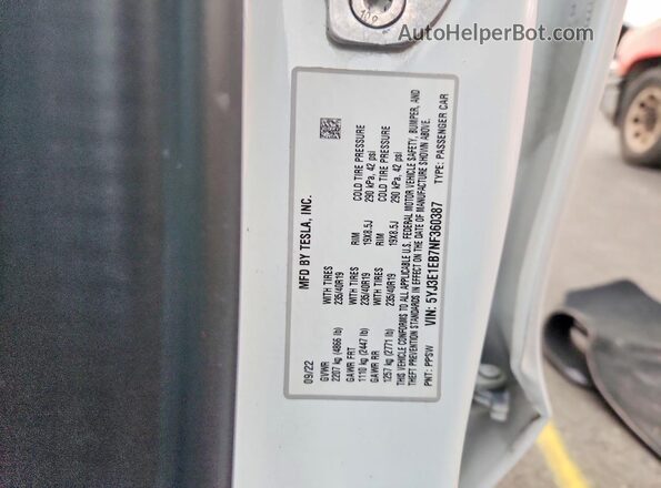 5YJ3E1EB7NF360387 2022 TESLA MODEL White Vista del compartimento del motor