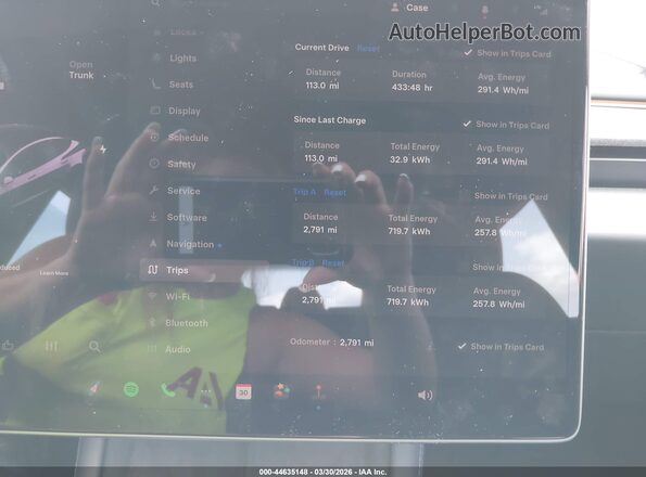 5YJ3E1EB7TF118440 2026 TESLA MODEL 3 Серый Вид задних сидений