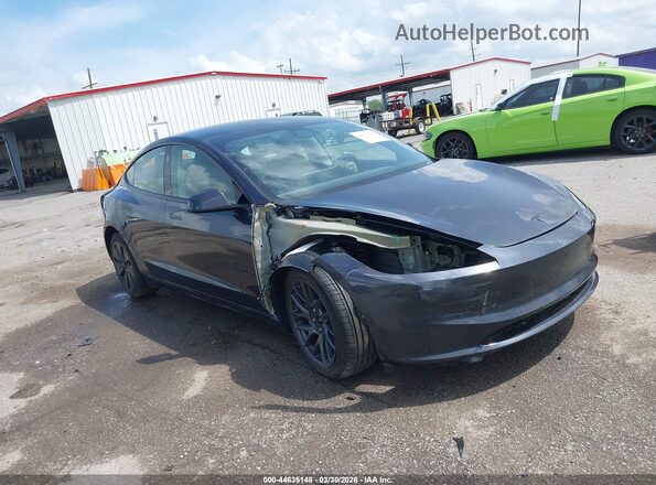 5YJ3E1EB7TF118440 2026 TESLA MODEL 3 Серый Передняя правая четверть